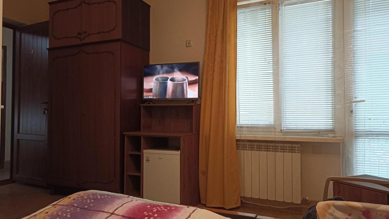 Guest House Karla Кобулети Экстерьер фото