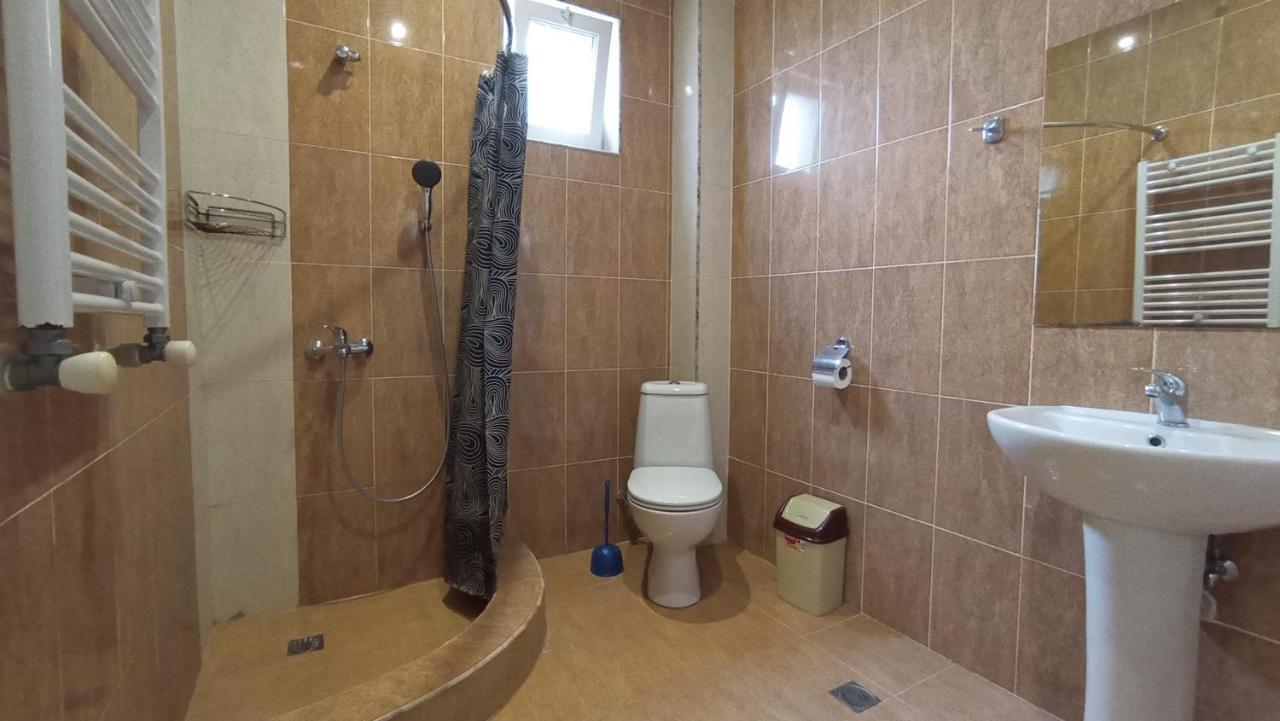 Guest House Karla Кобулети Экстерьер фото